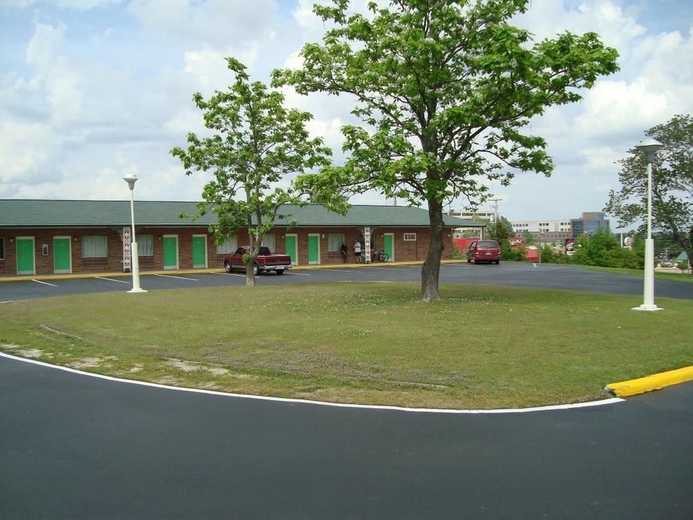 Town House Motel توبيلو المظهر الخارجي الصورة